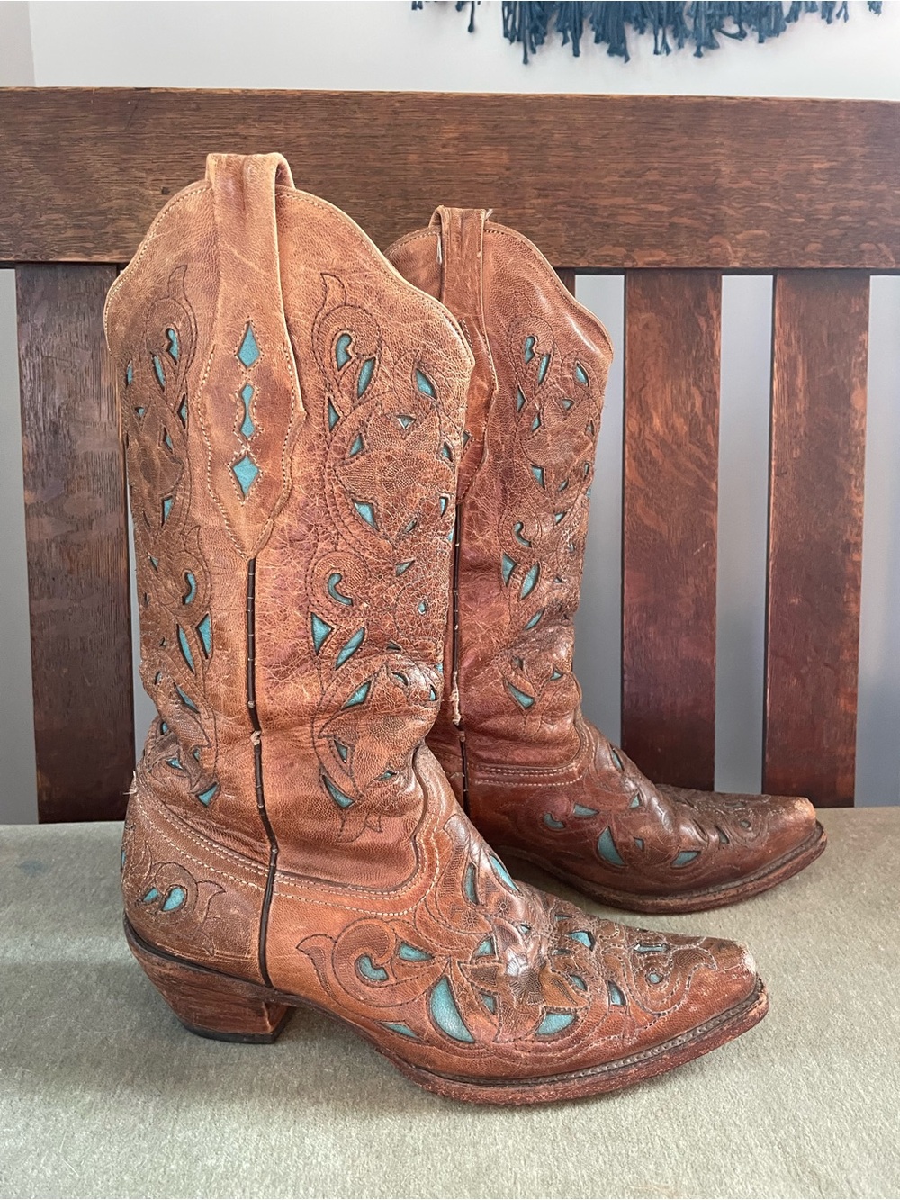 Corral Brown Leather Western Cowboy Boots with Turquoise Inlay 8.5M